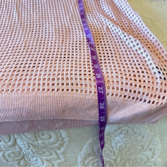 Torrid plus netted knit short sleeve scoop neck dusty rose pink blouse size 2X - Picture 7 of 9